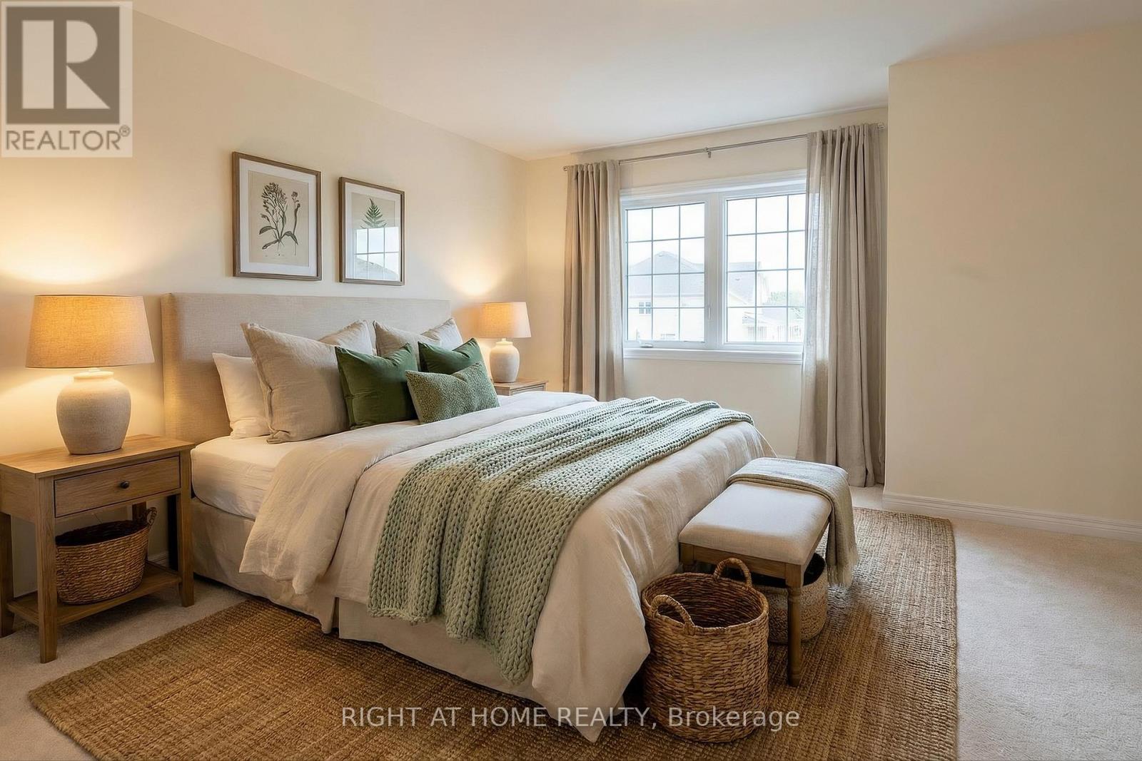 Bedroom — spacious layout