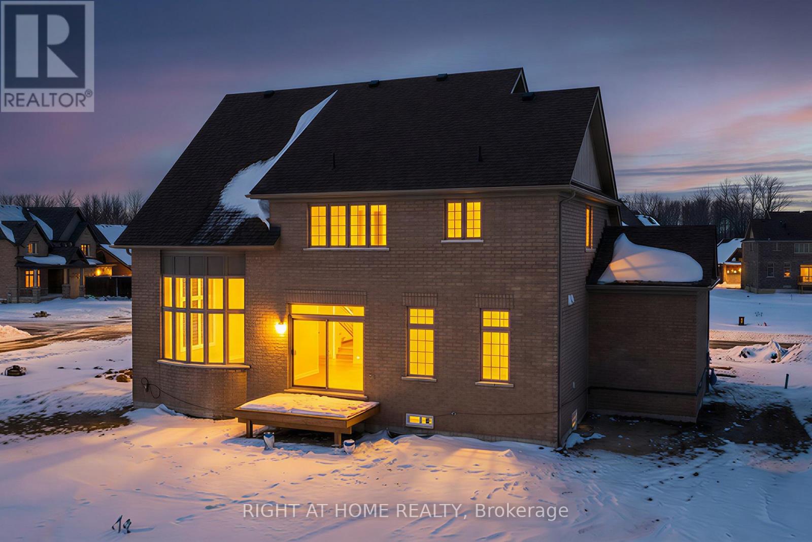 Backyard — expansive private lot