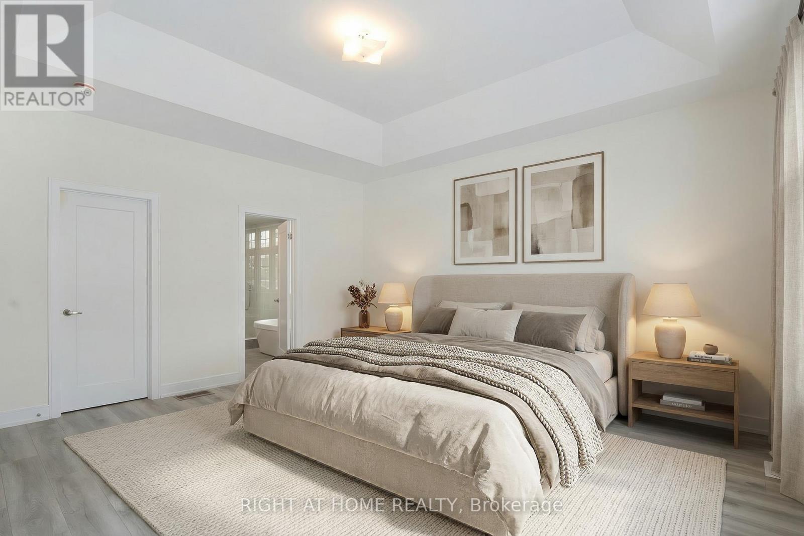 Bedroom — spacious, large window
