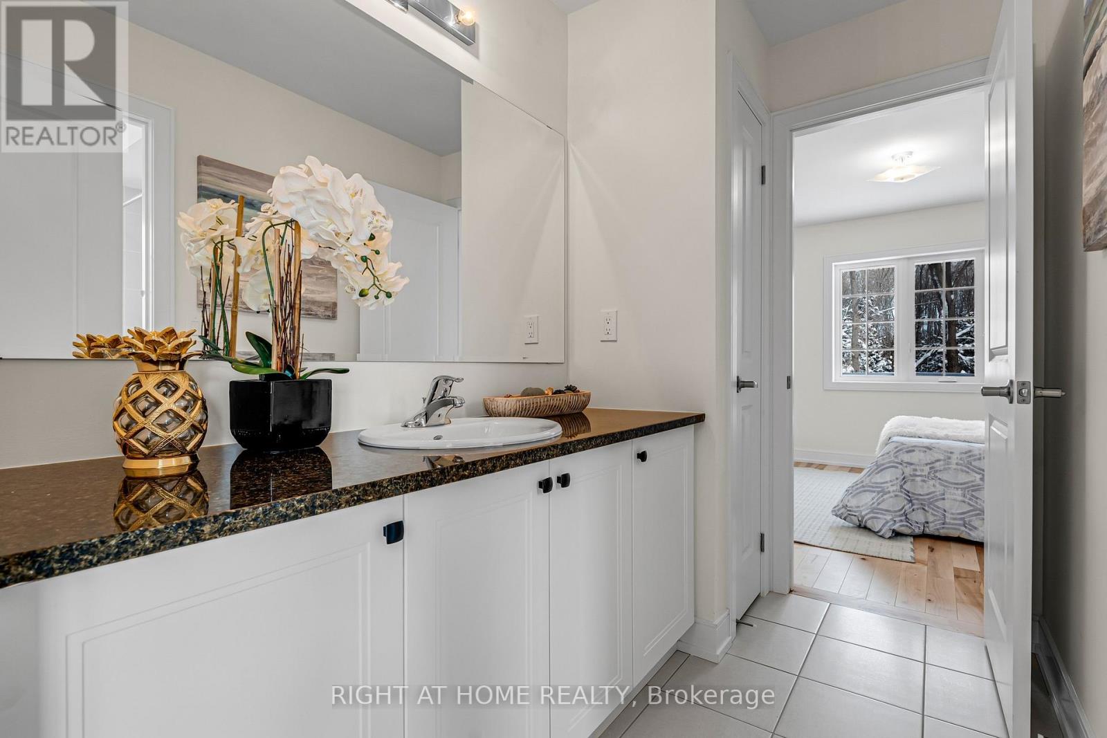 Upper level bathroom