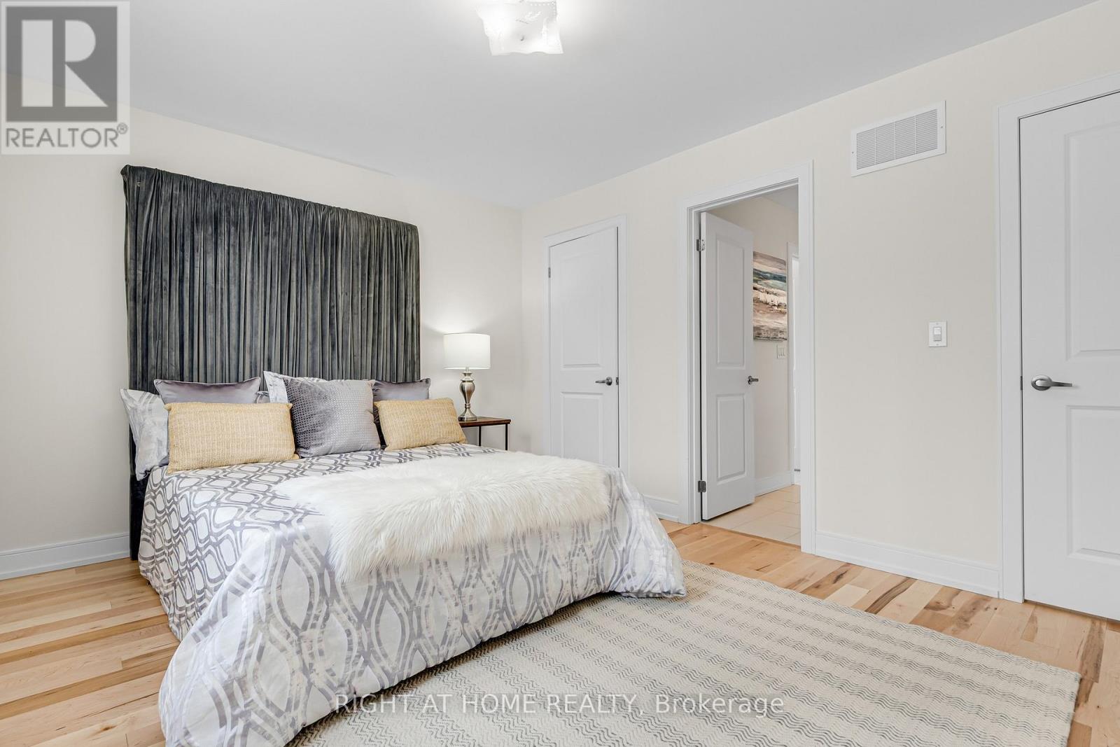 Bedroom 5 — alternate angle